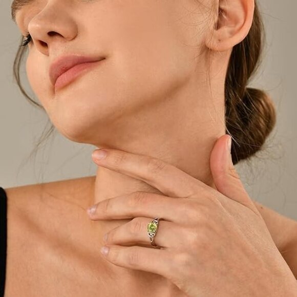 Celtic Knot Ring 925 Sterling Silver Round Cut Birthstone - Peridot August